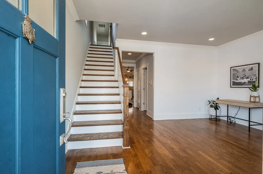 1908B 14th Ave, N Nashville TN 37208