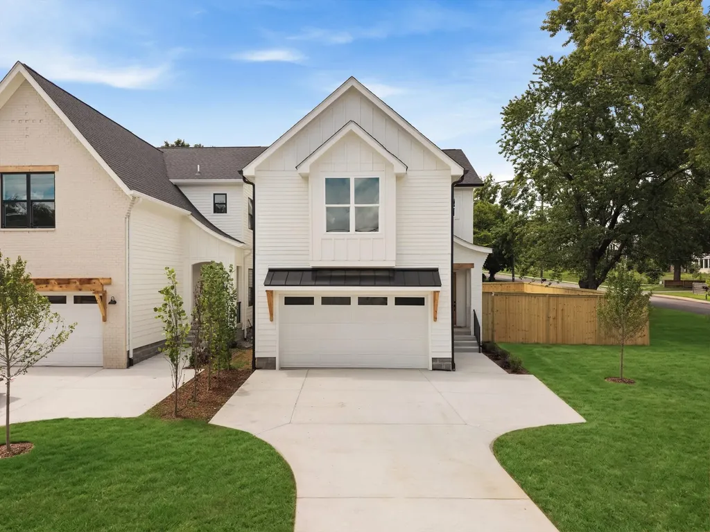 808 Newhall Drive Nashville TN 37206