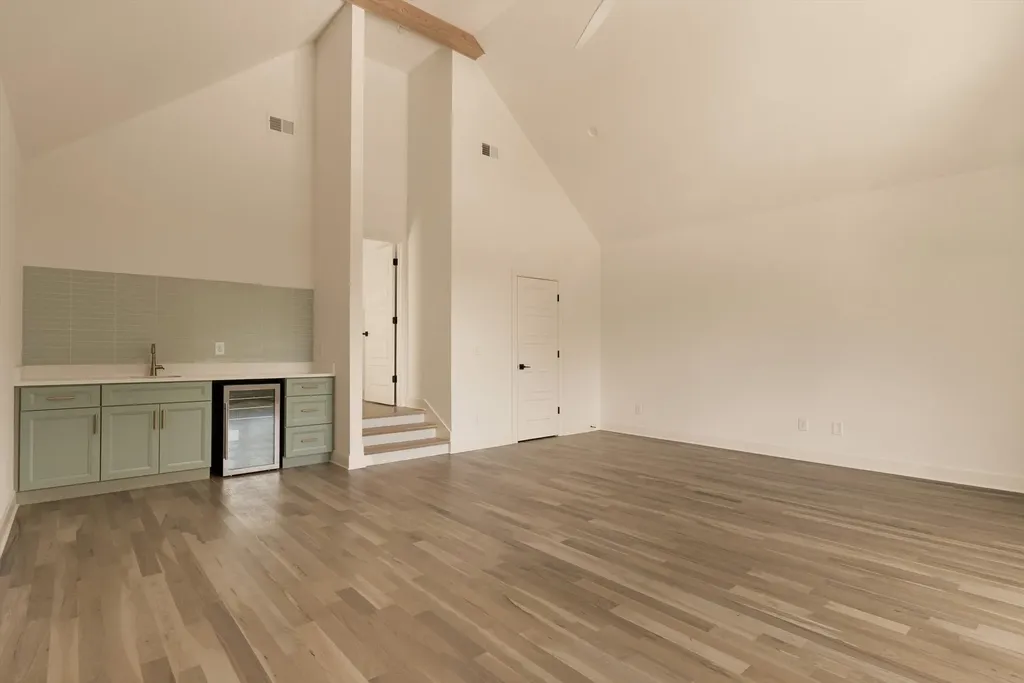 808 Newhall Drive Nashville TN 37206