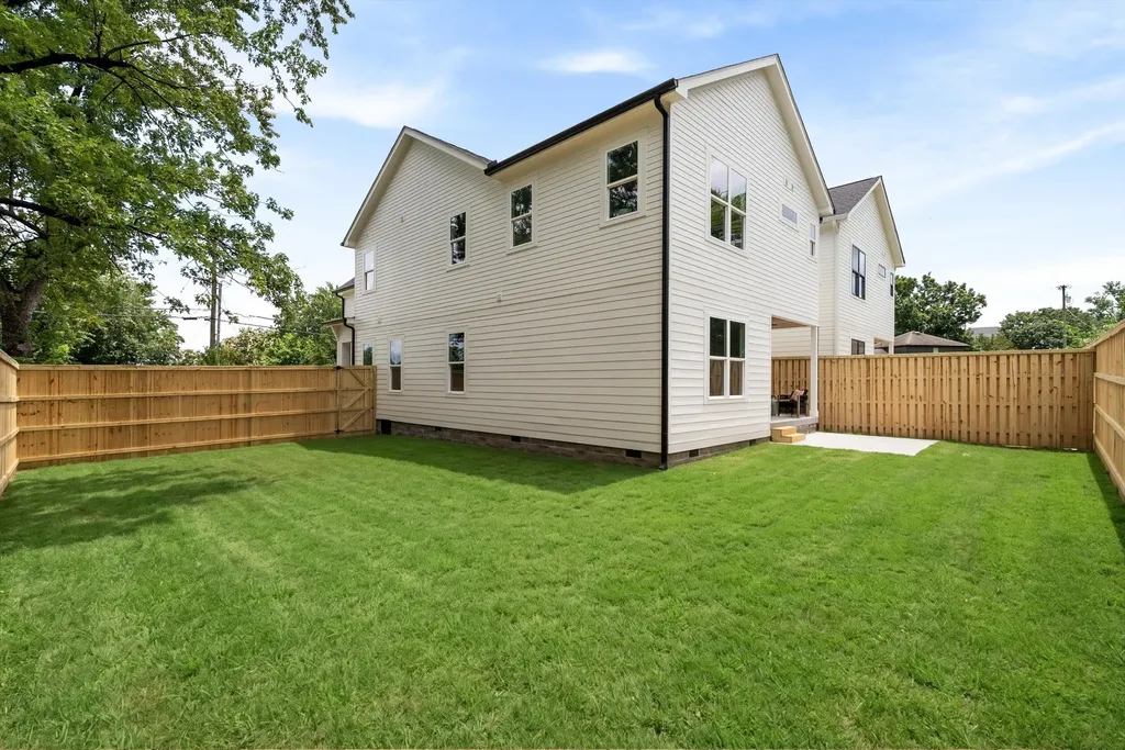 808 Newhall Drive Nashville TN 37206