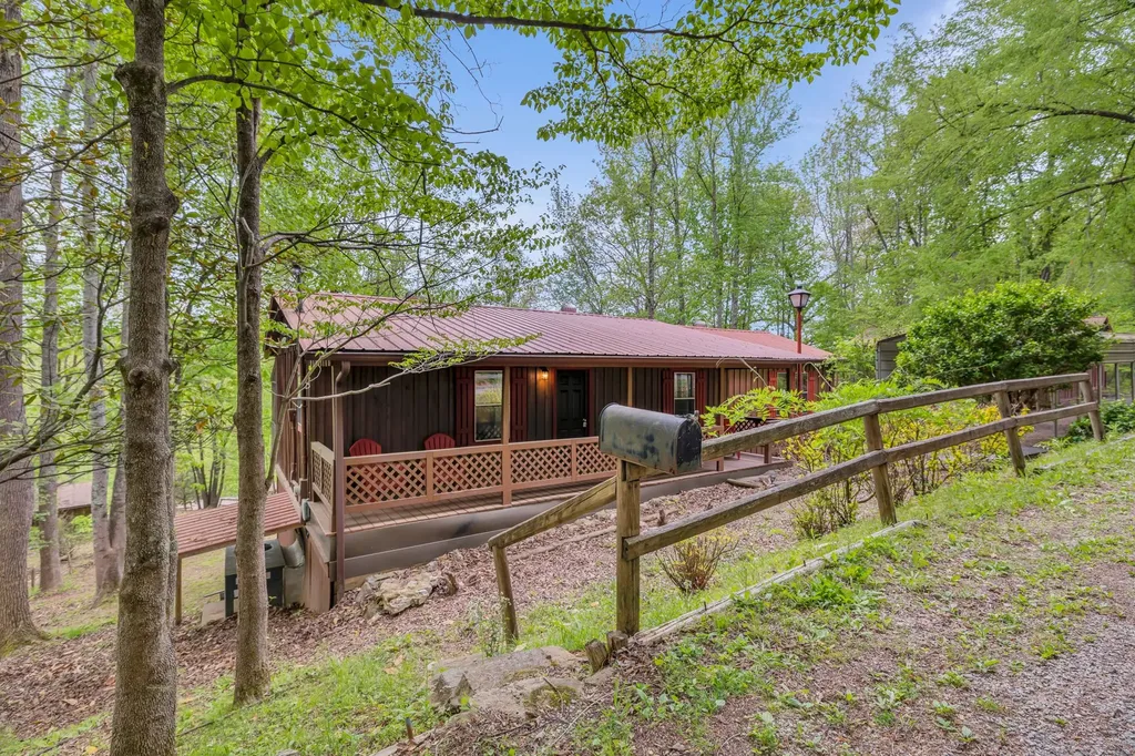 1890 Potts Camp Road Smithville TN 37166