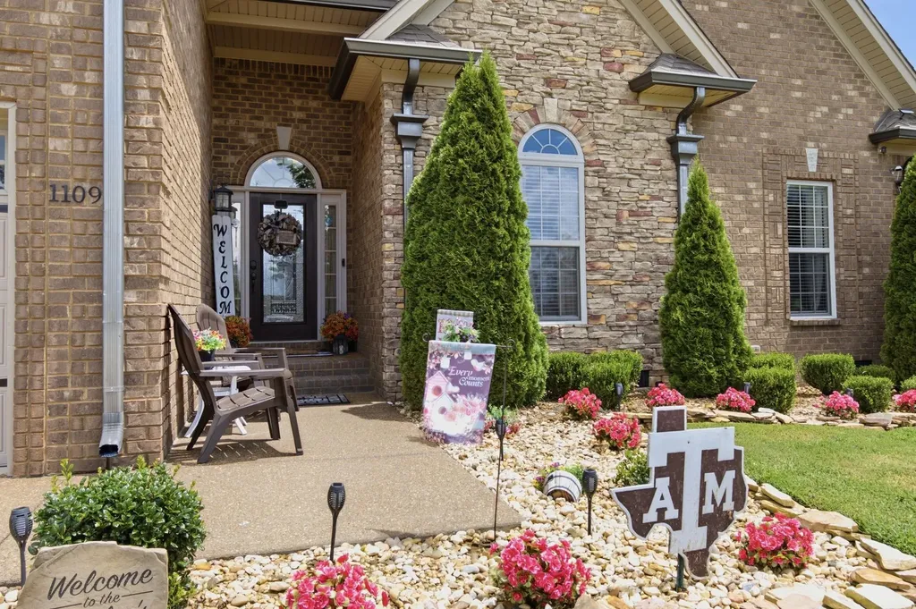 1109 Secretariat Drive Mount Juliet TN 37122