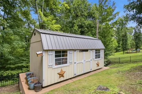 1109 Secretariat Drive Mount Juliet TN 37122