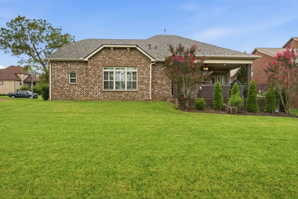 1308 Reynard Drive Gallatin TN 37066