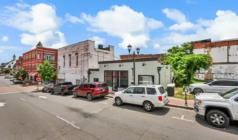 106 N 2nd Street Clarksville TN 37040