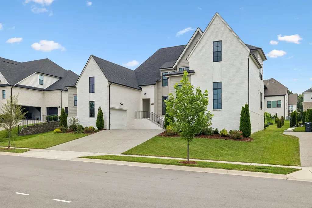 1117 Angela Ann Court Nolensville TN 37135