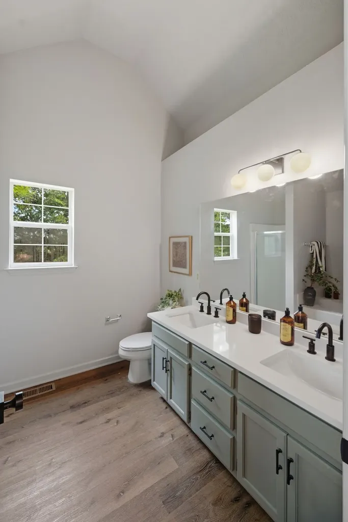 1004 Cobble Place Nashville TN 37211