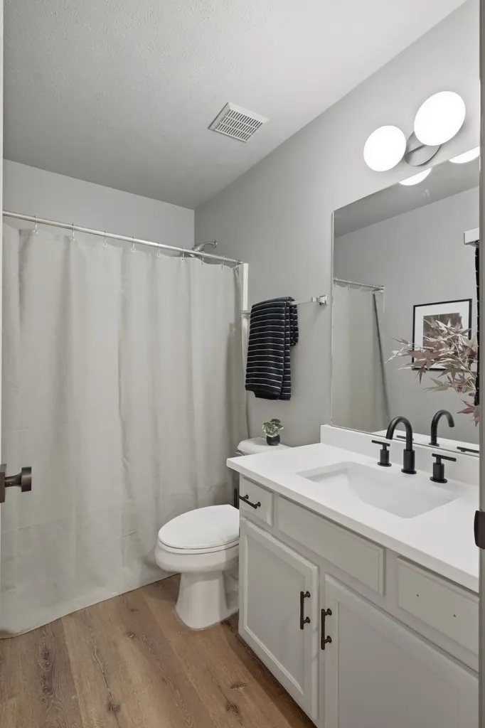 1004 Cobble Place Nashville TN 37211