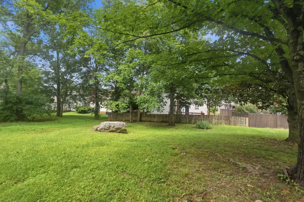 1004 Cobble Place Nashville TN 37211