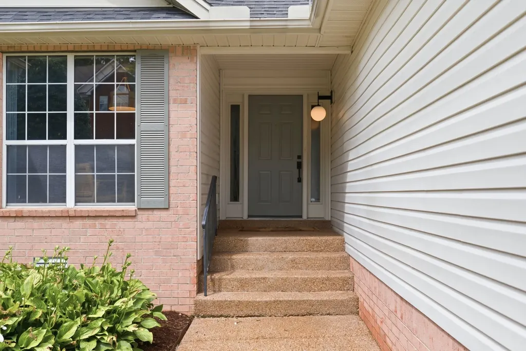 1004 Cobble Place Nashville TN 37211
