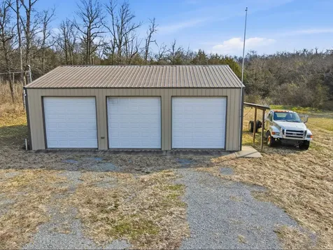 30 Smokey Circle Petersburg TN 37144