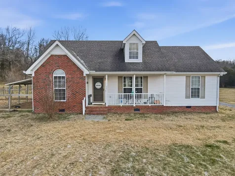 30 Smokey Circle Petersburg TN 37144
