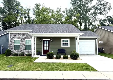 216 Nichols Drive Woodbury TN 37190