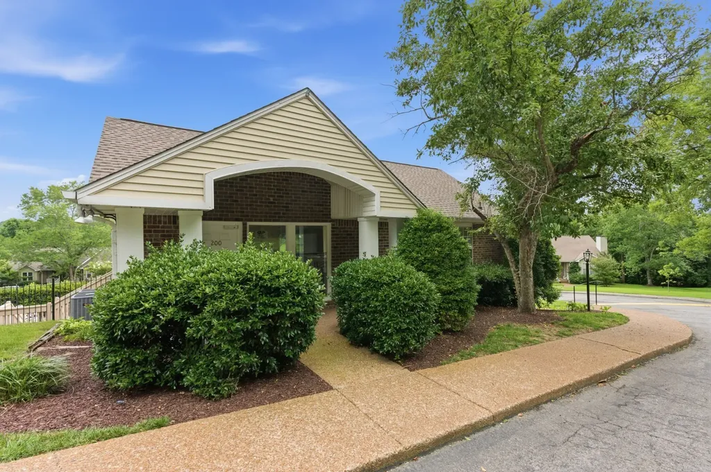 102 Pepper Ridge Circle Antioch TN 37013