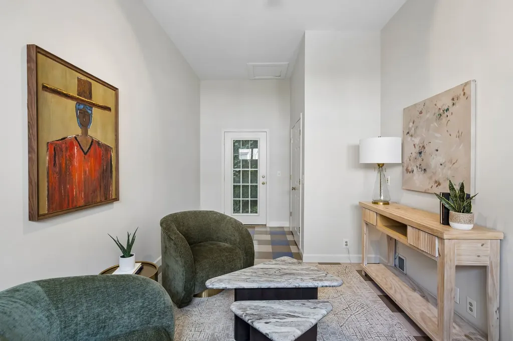 101 Bonnie Briar Lane Nashville TN 37212