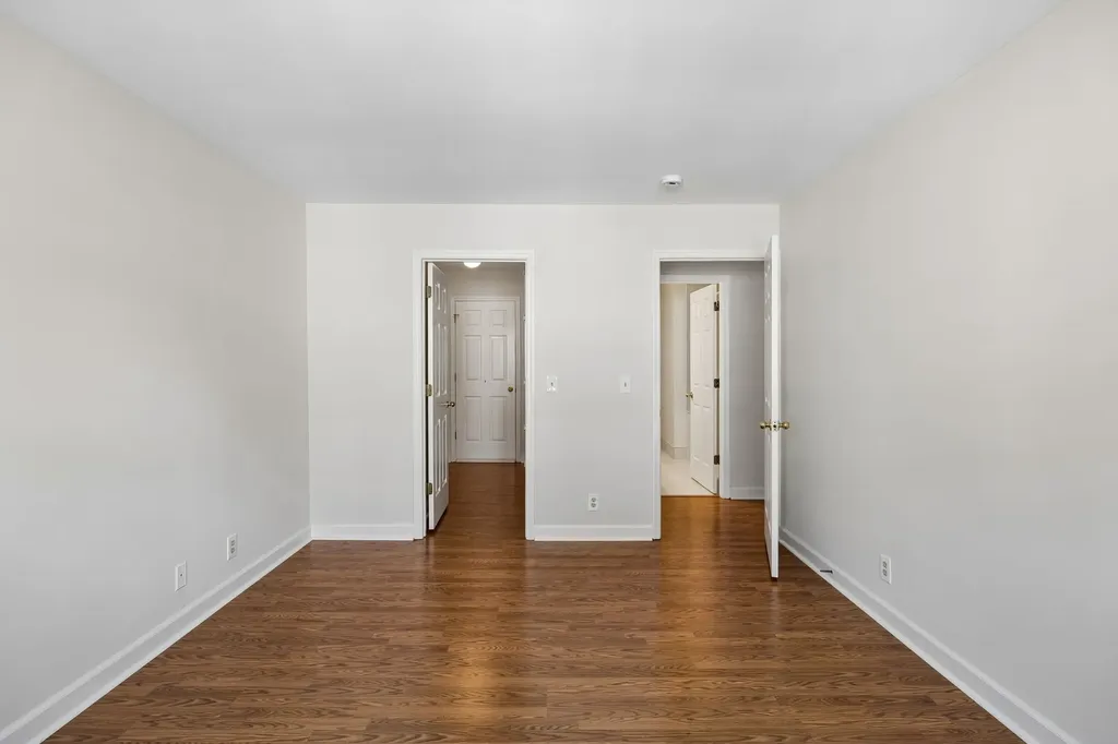 101 Bonnie Briar Lane Nashville TN 37212