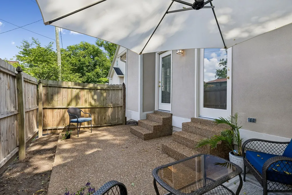 101 Bonnie Briar Lane Nashville TN 37212