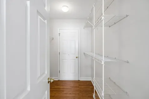 101 Bonnie Briar Lane Nashville TN 37212