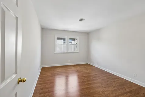 101 Bonnie Briar Lane Nashville TN 37212