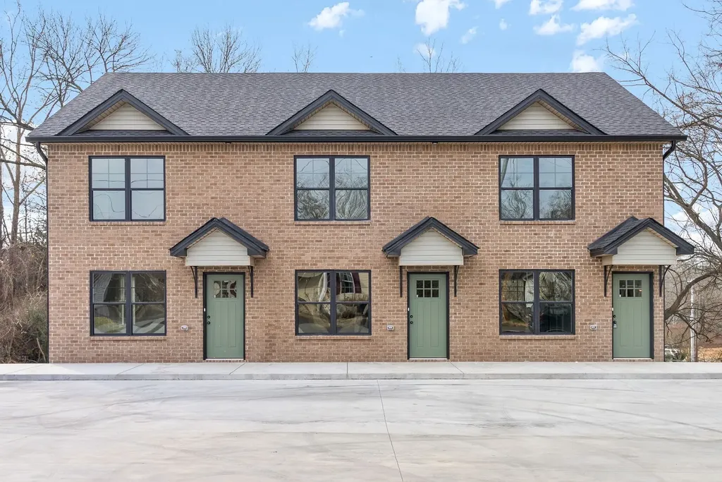332 Church Street Clarksville TN 37040
