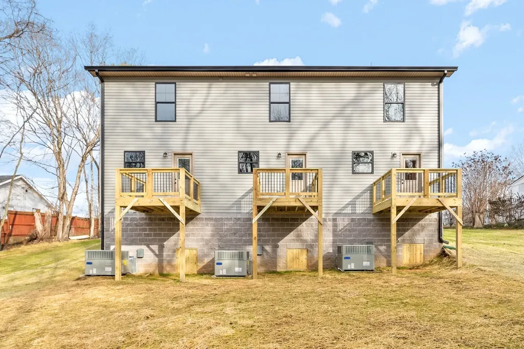 332 Church Street Clarksville TN 37040