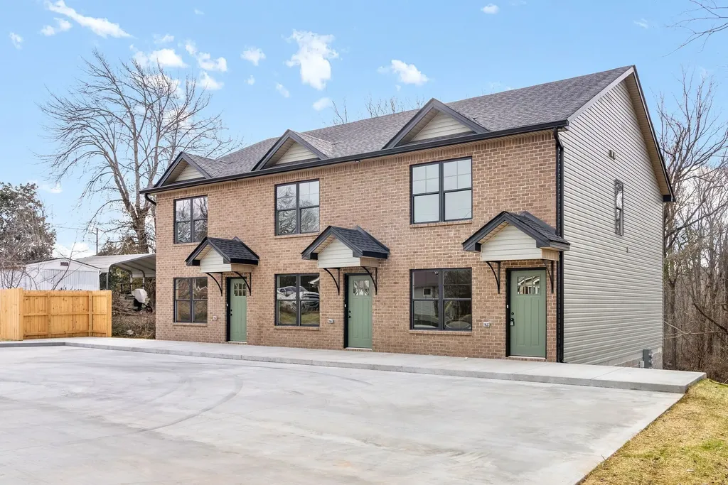 332 Church Street Clarksville TN 37040