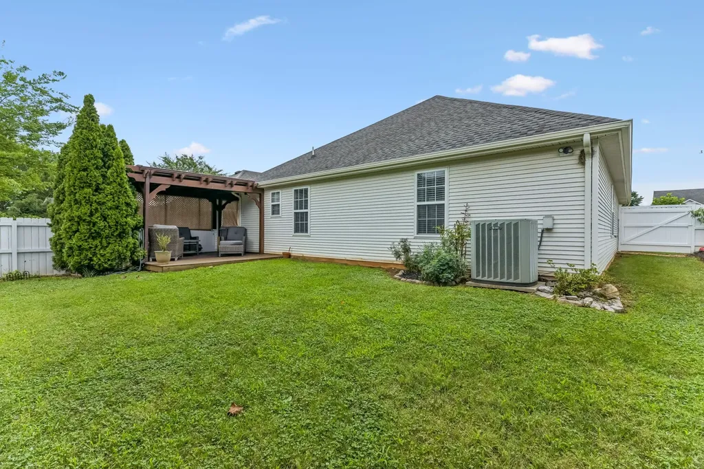 2615 Hawk Eye Court Murfreesboro TN 37128