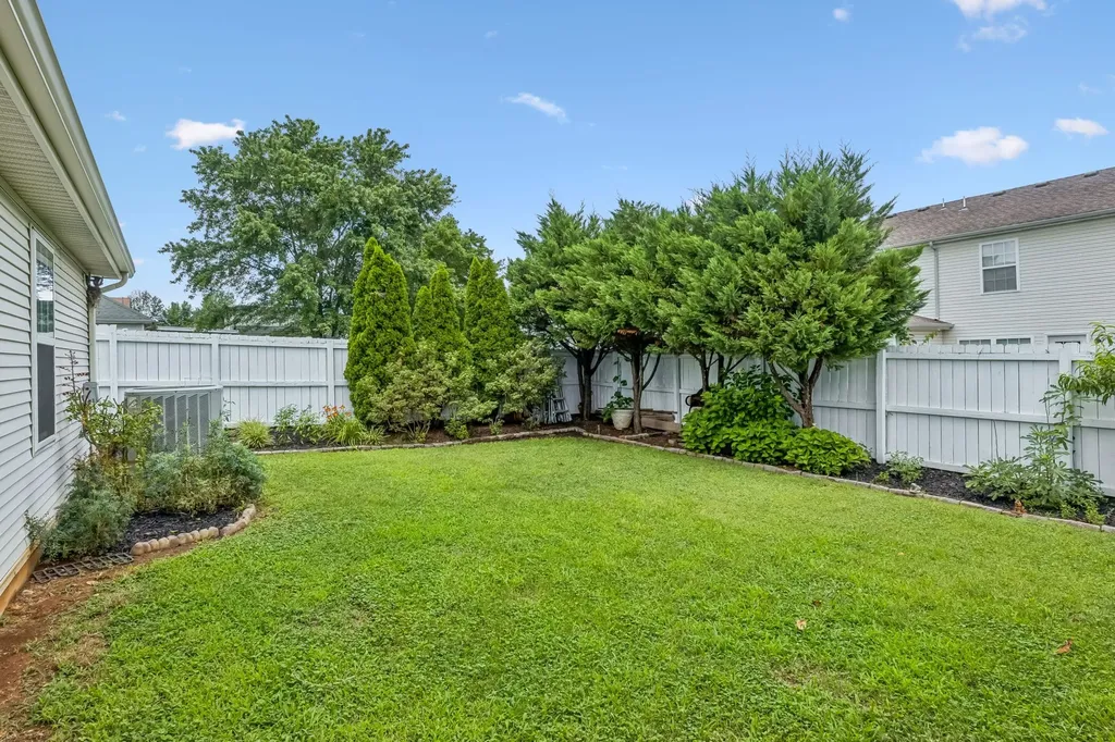 2615 Hawk Eye Court Murfreesboro TN 37128