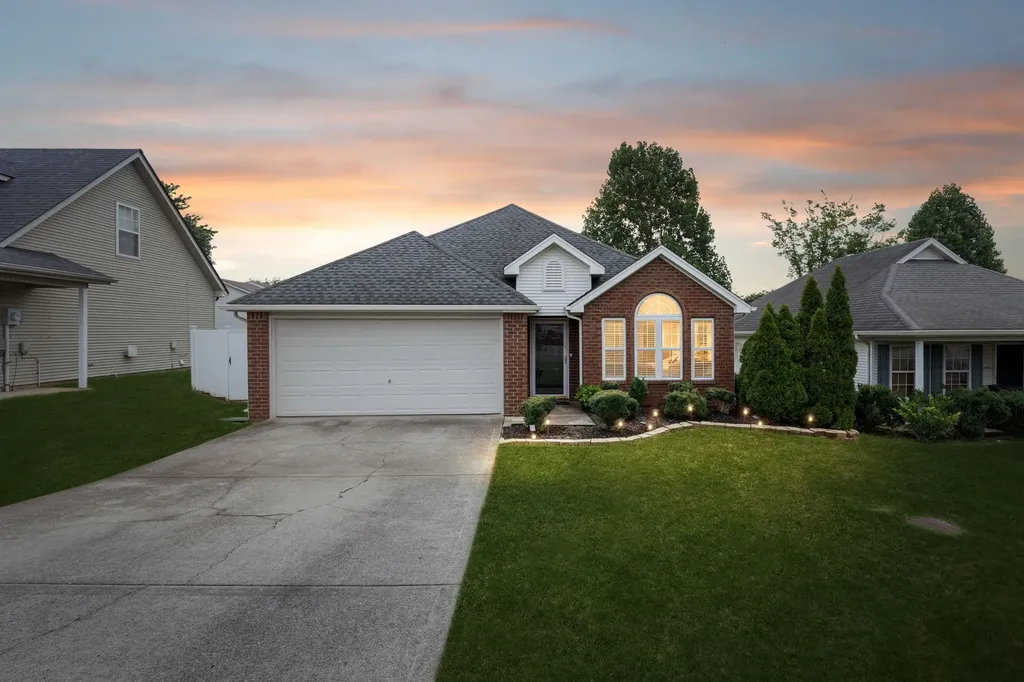 2615 Hawk Eye Court Murfreesboro TN 37128