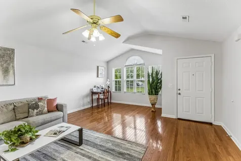 2615 Hawk Eye Court Murfreesboro TN 37128