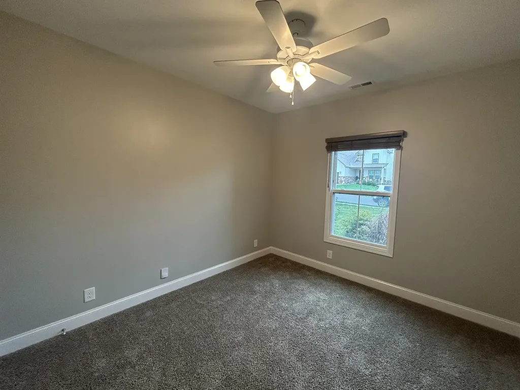 2692 Remington Trace Clarksville TN 37043