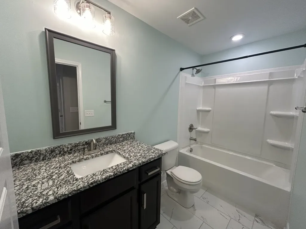 2692 Remington Trace Clarksville TN 37043