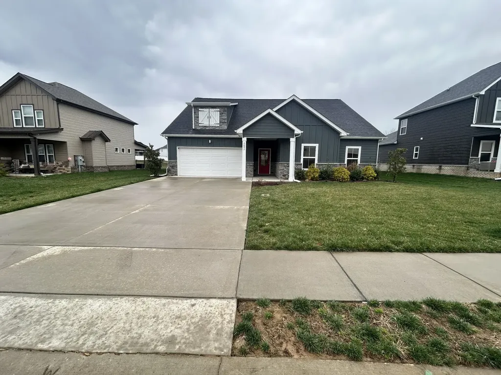 2692 Remington Trace Clarksville TN 37043
