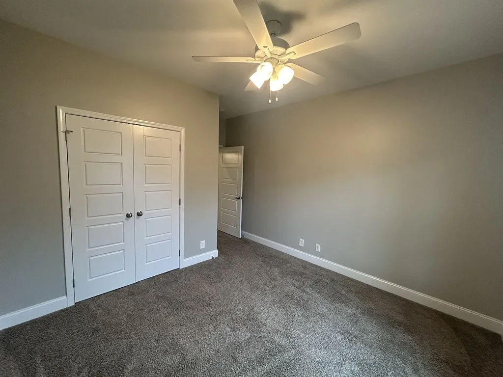 2692 Remington Trace Clarksville TN 37043