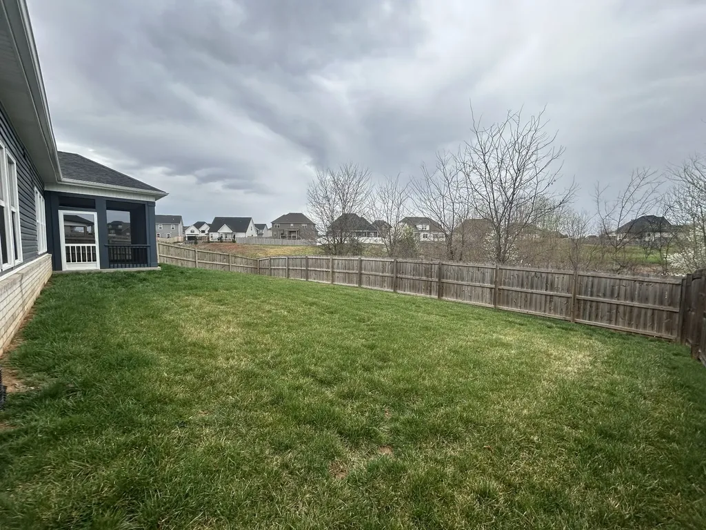 2692 Remington Trace Clarksville TN 37043