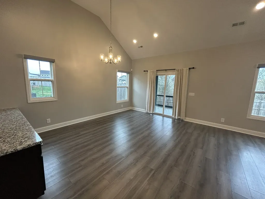 2692 Remington Trace Clarksville TN 37043