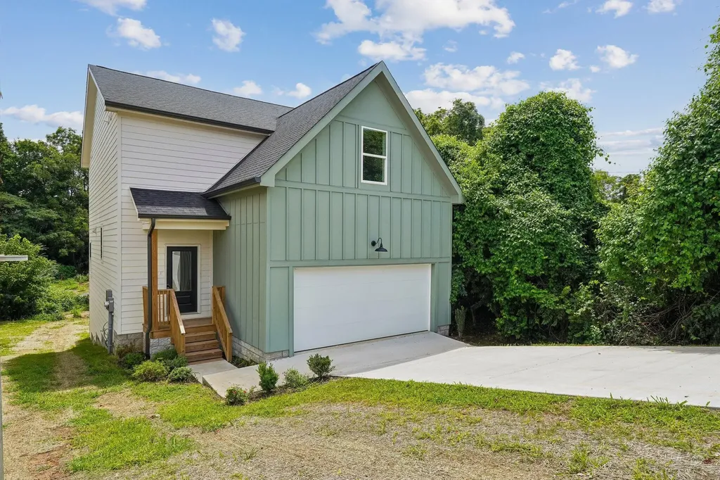 1811 Golf Club Road Old Hickory TN 37138