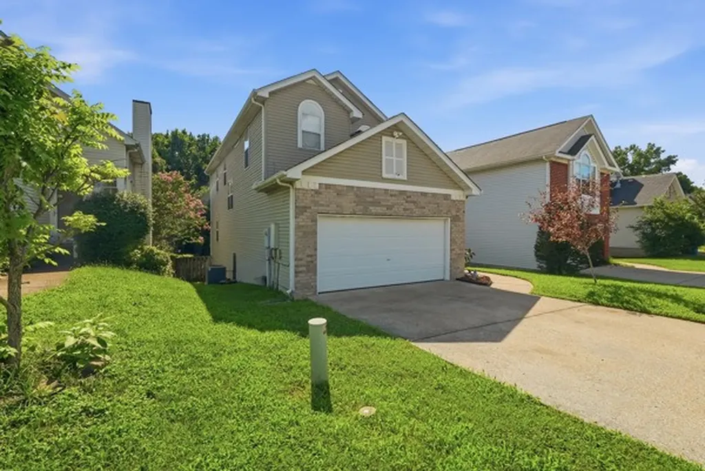 4244 Chesney Glen Drive Hermitage TN 37076