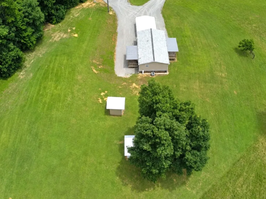 507 County Road 29 Riceville TN 37370