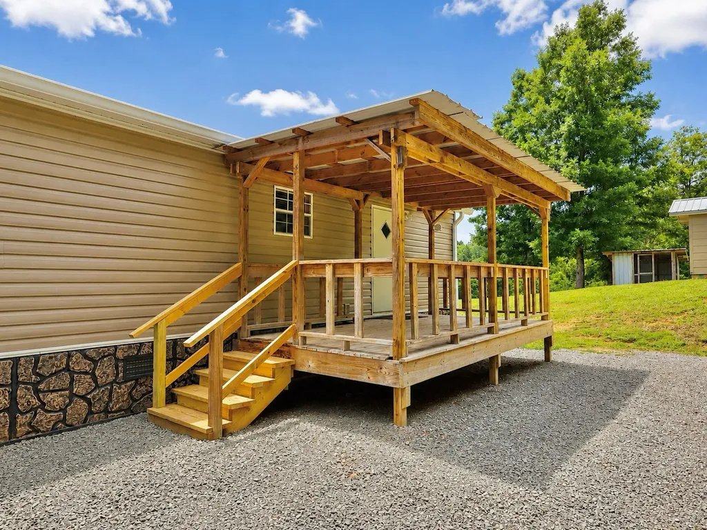 507 County Road 29 Riceville TN 37370