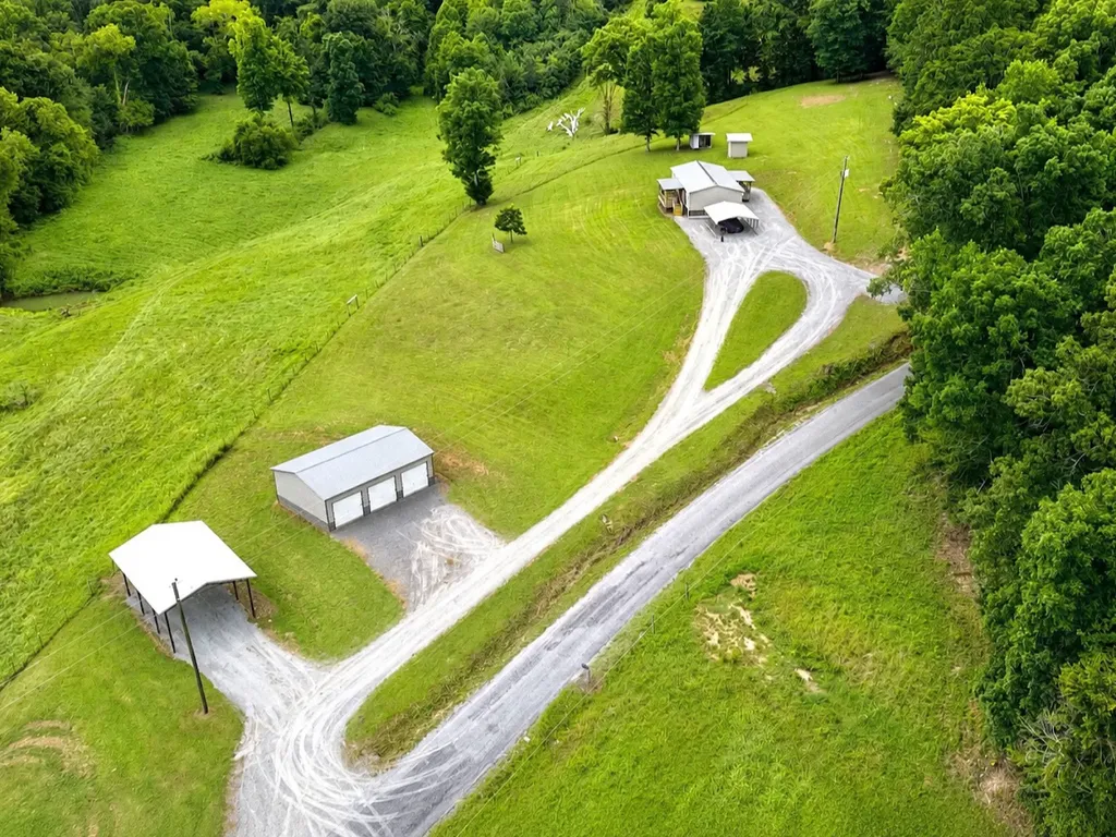 507 County Road 29 Riceville TN 37370