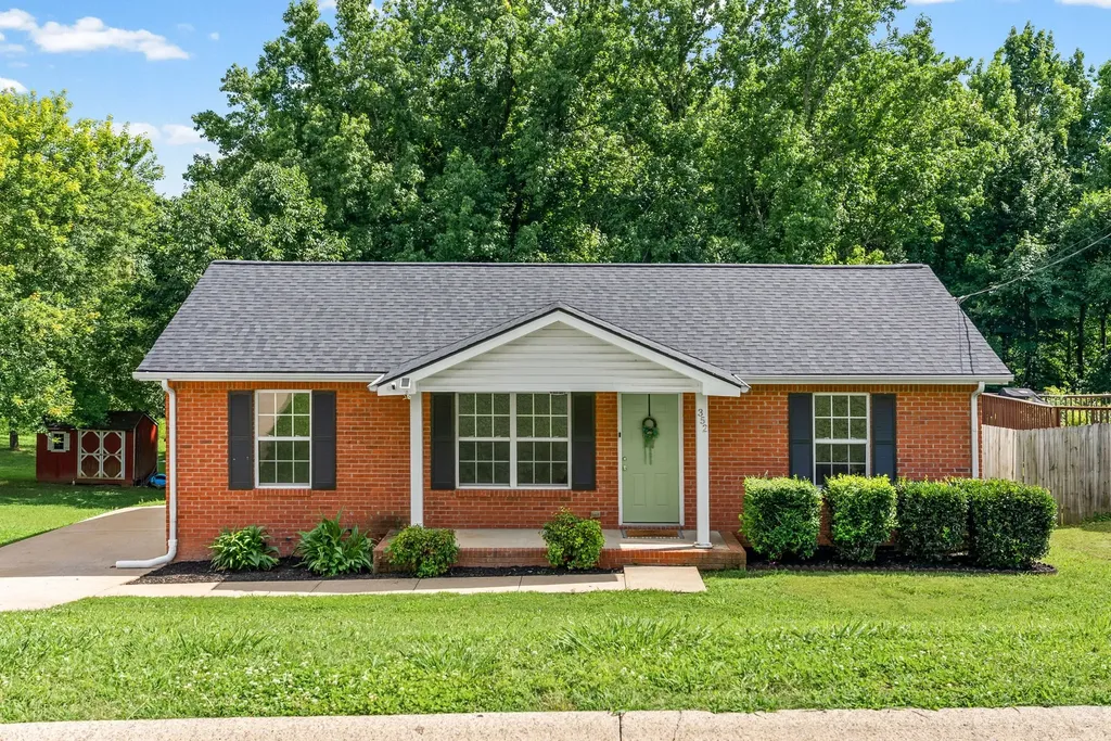 352 Donna Drive Clarksville TN 37042