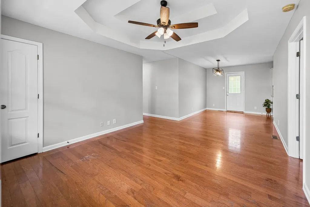 352 Donna Drive Clarksville TN 37042