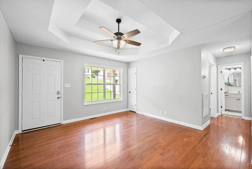 352 Donna Drive Clarksville TN 37042