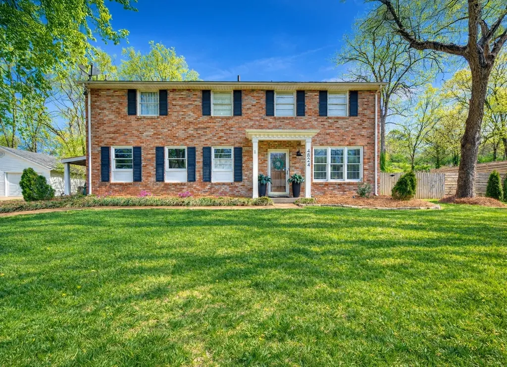 4824 Briarwood Drive Nashville TN 37211