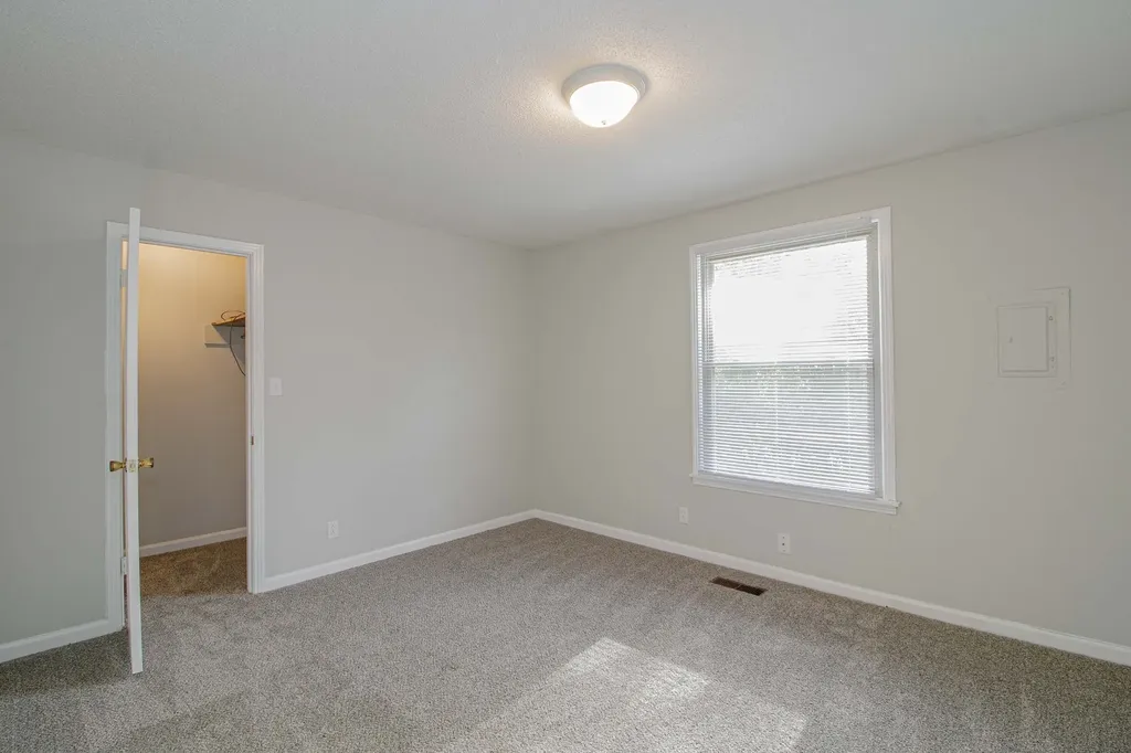 809 Golfview Place #B Clarksville TN 37043
