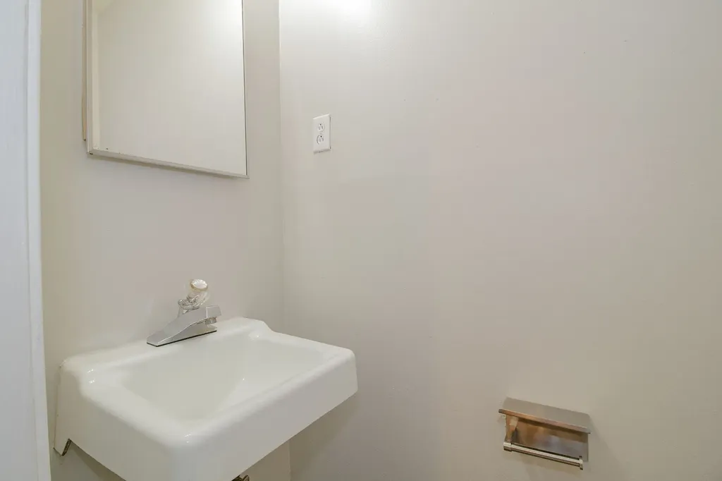809 Golfview Place #B Clarksville TN 37043