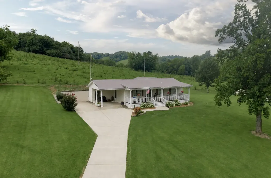 120 Gerald Boyce Road Shelbyville TN 37160
