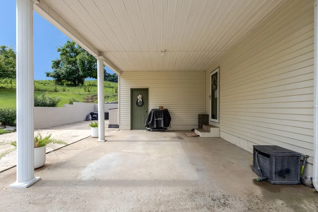 120 Gerald Boyce Road Shelbyville TN 37160