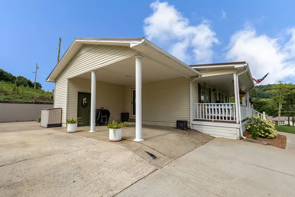 120 Gerald Boyce Road Shelbyville TN 37160